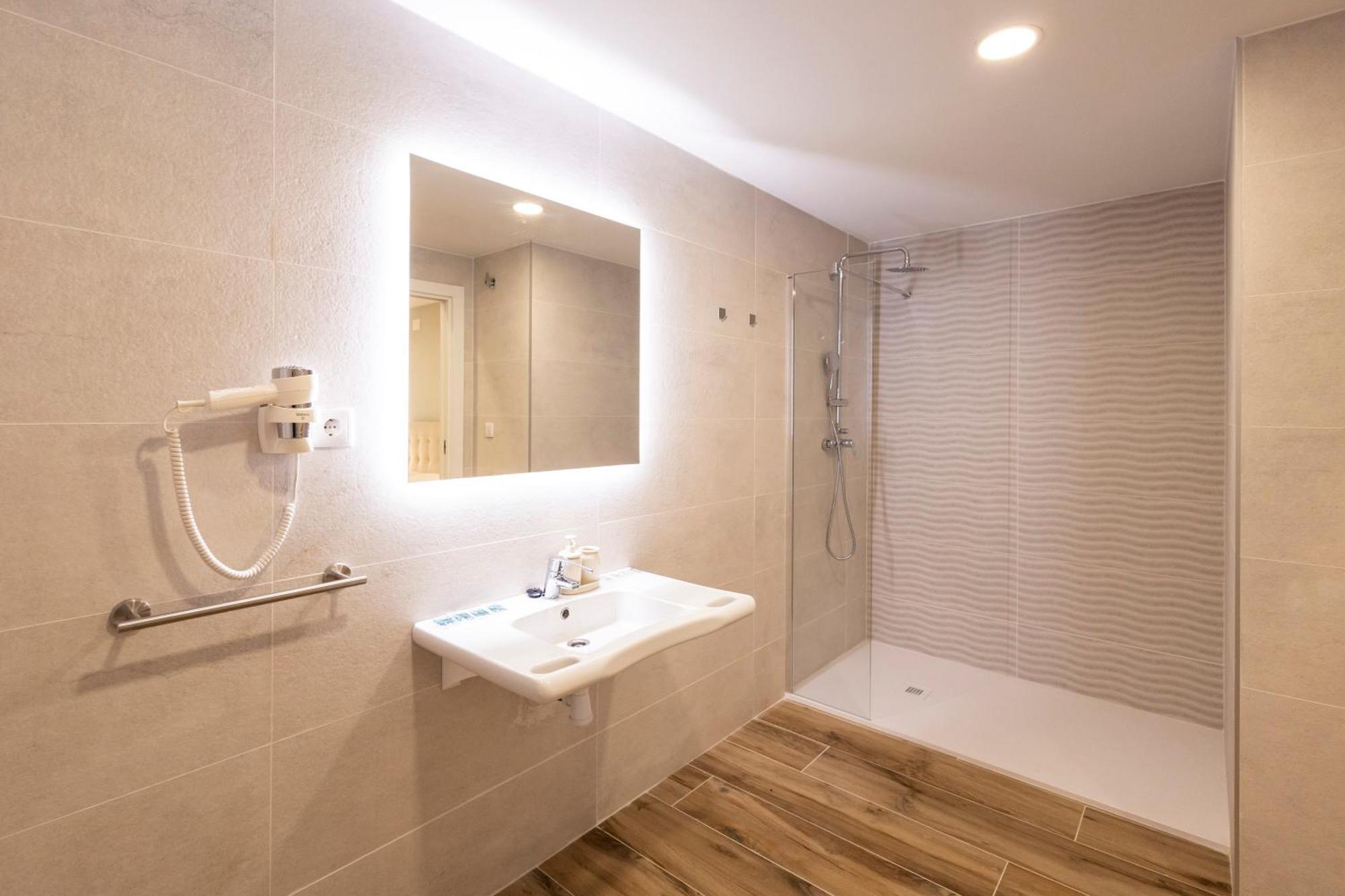 Cortes Suites By Concept Flats Valência Exterior foto